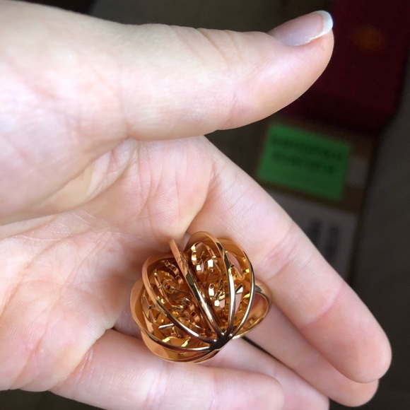 Ring - Picture 3 of 5